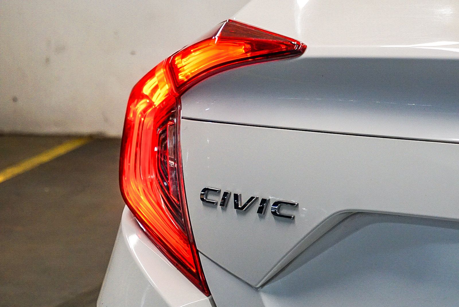 Thumbnail: 2016 Honda Civic - 12