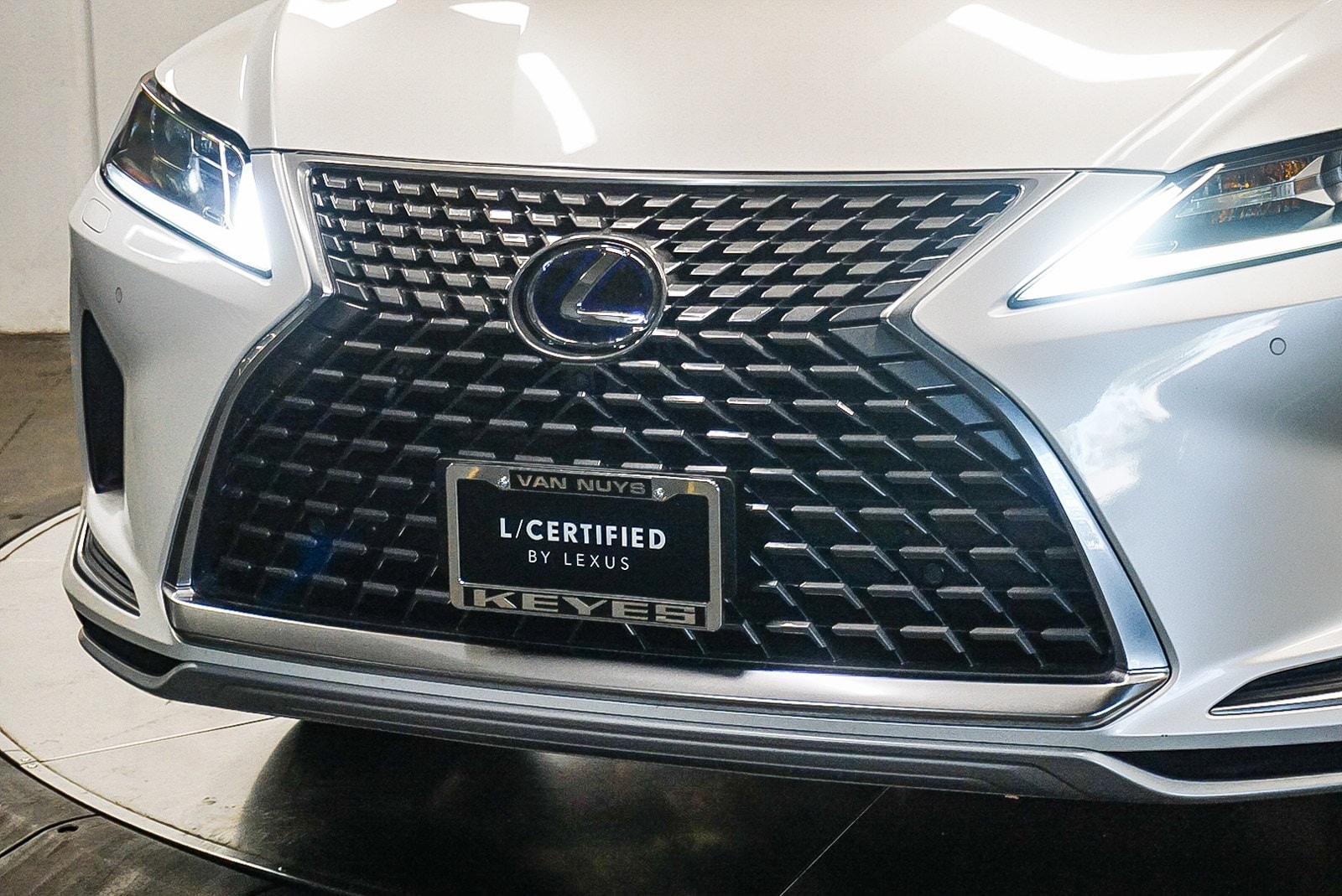 Thumbnail: 2022 Lexus RX - 8