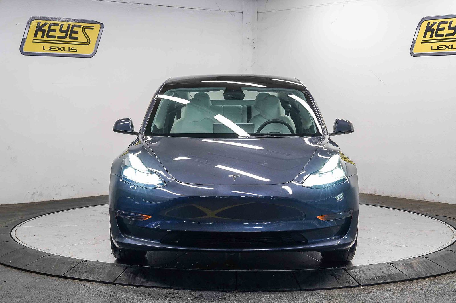 Thumbnail: 2023 Tesla Model 3 - 6