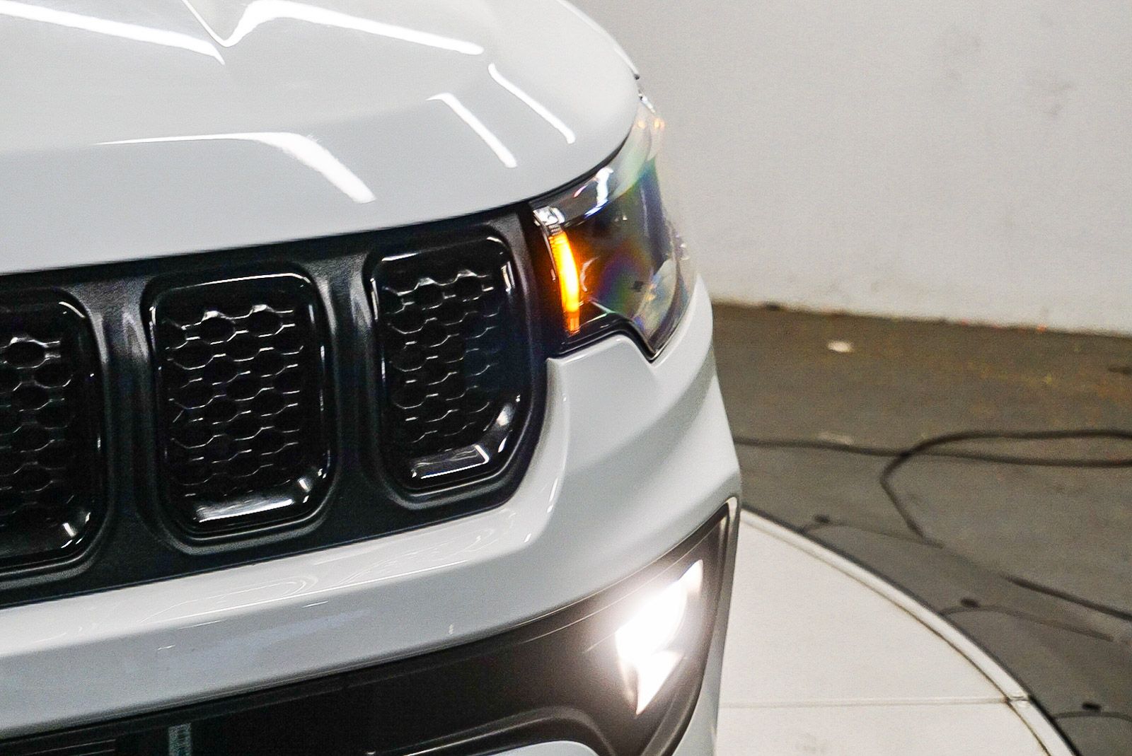 Thumbnail: 2023 Jeep Compass - 6