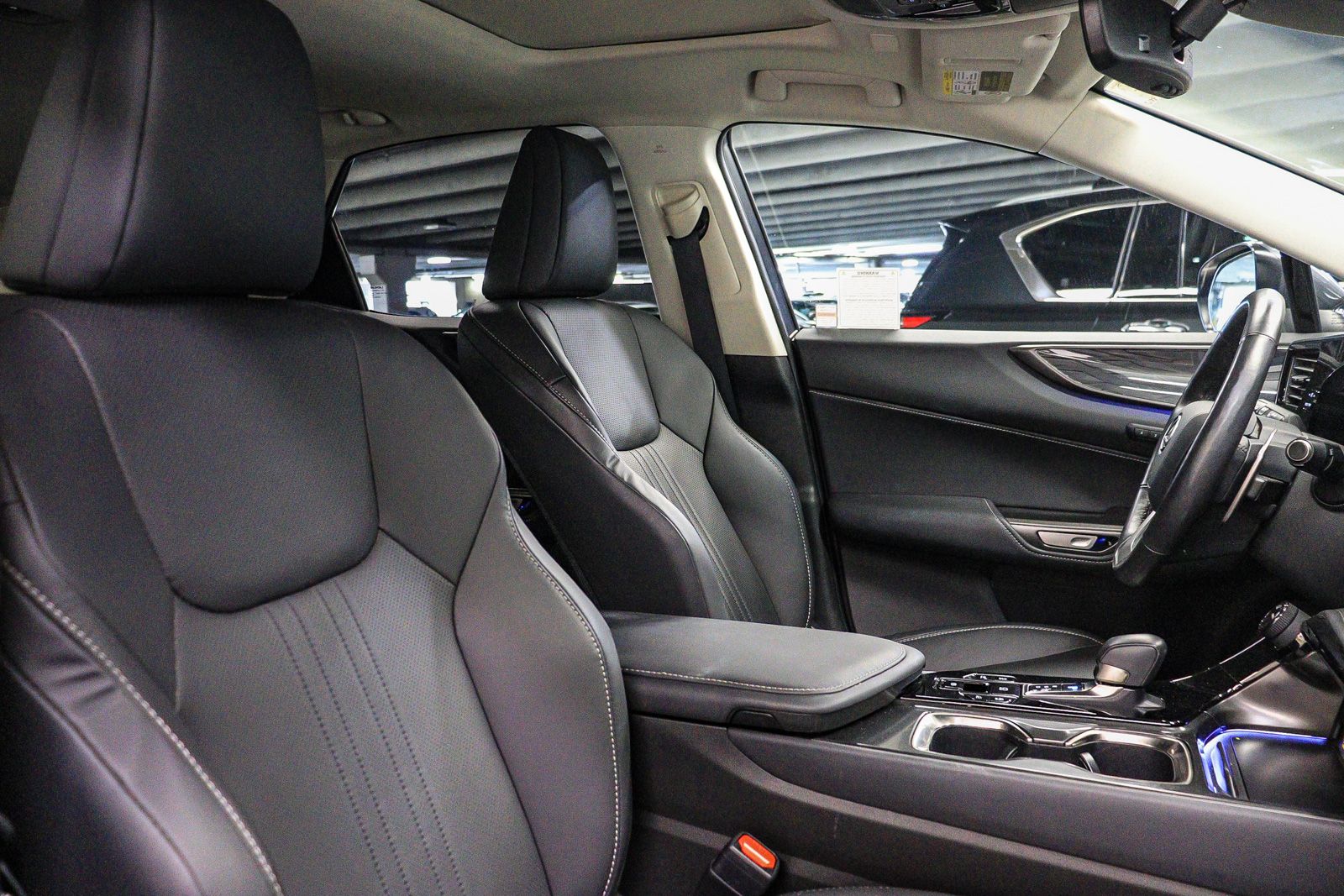 Thumbnail: 2025 Lexus ES - 16