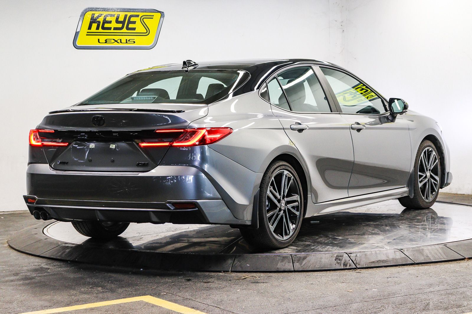 Thumbnail: 2025 Toyota Camry - 4