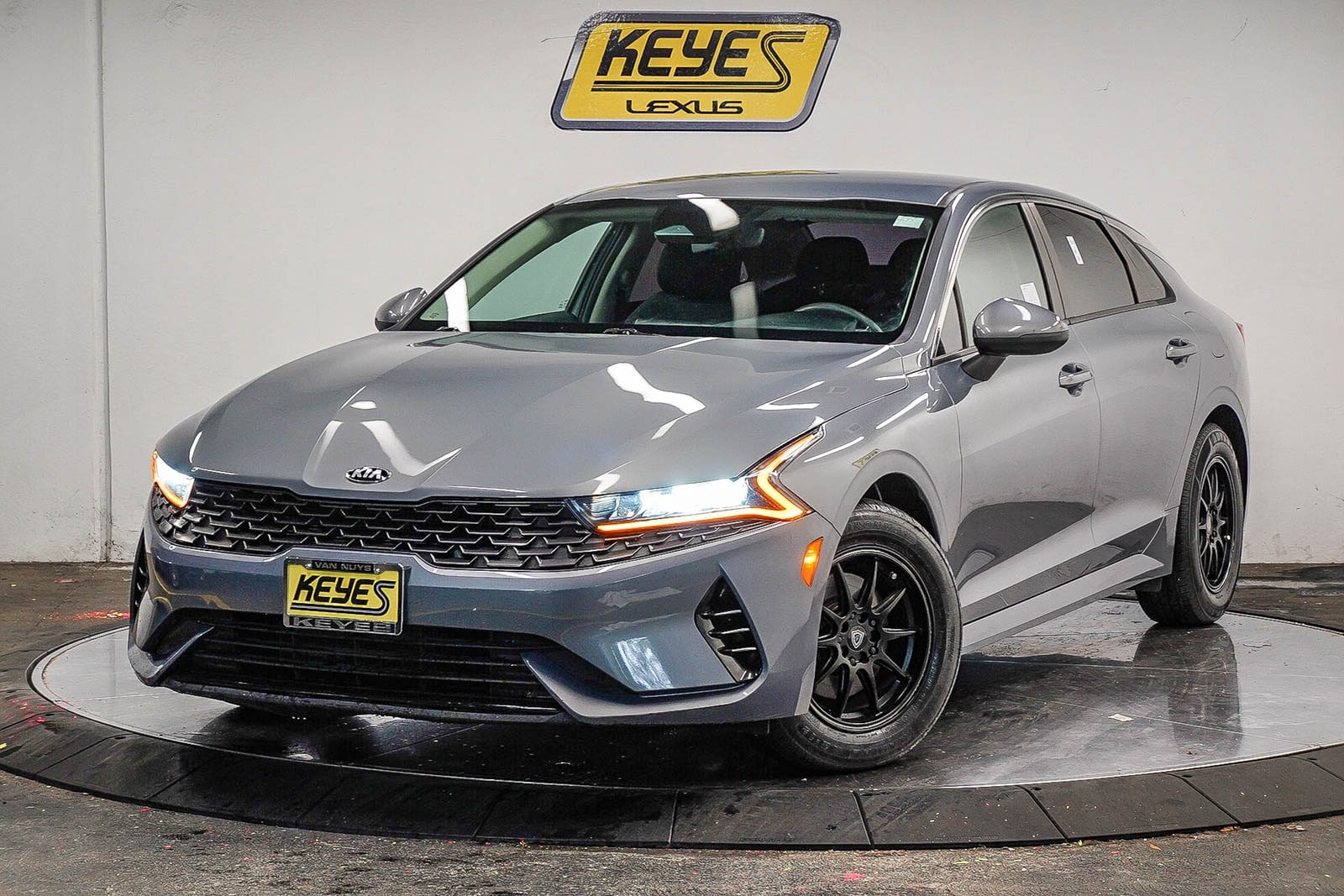 2021 Kia K5 LXS -
                  Van Nuys, CA