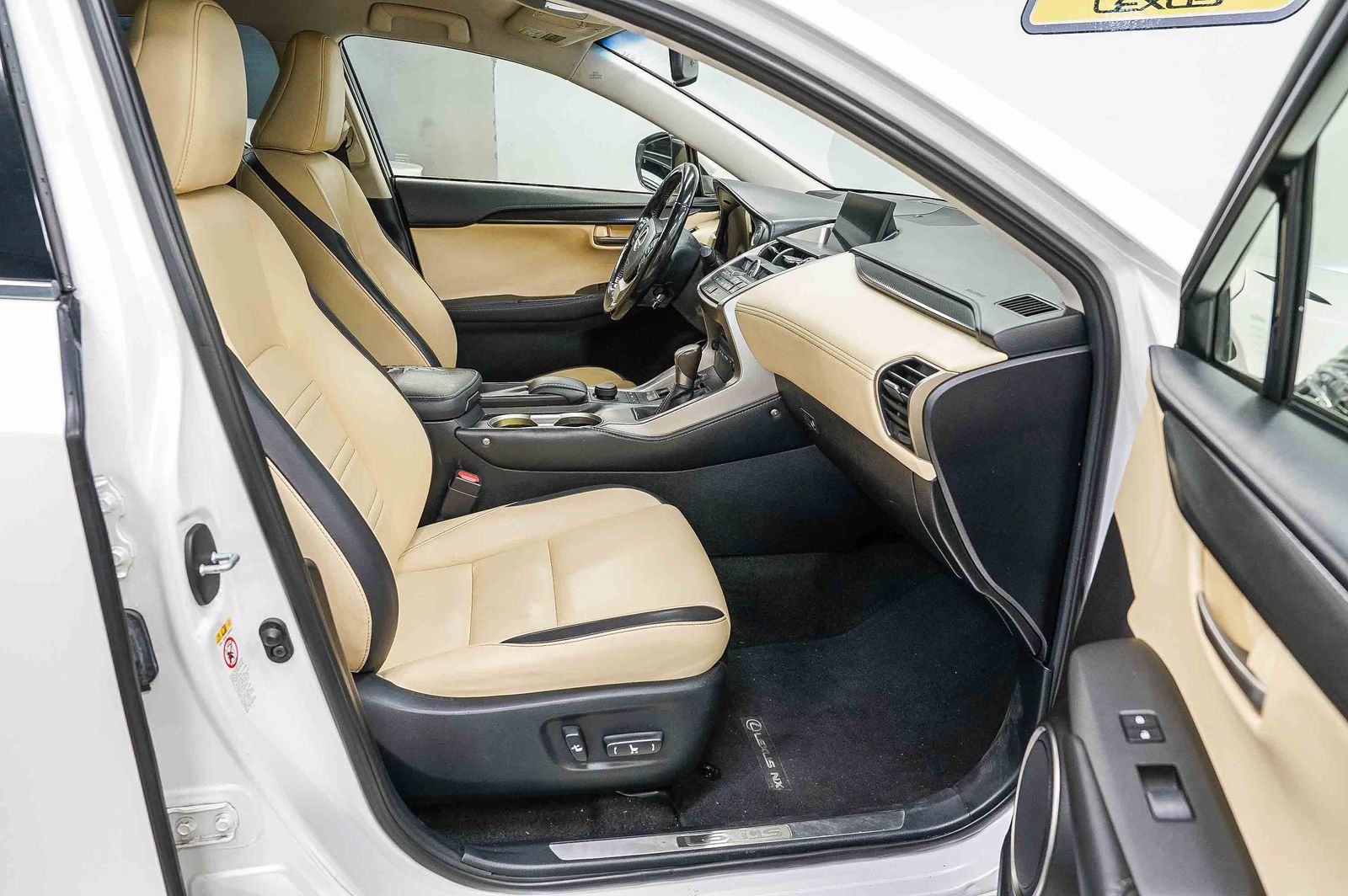 Thumbnail: 2015 Lexus NX - 16