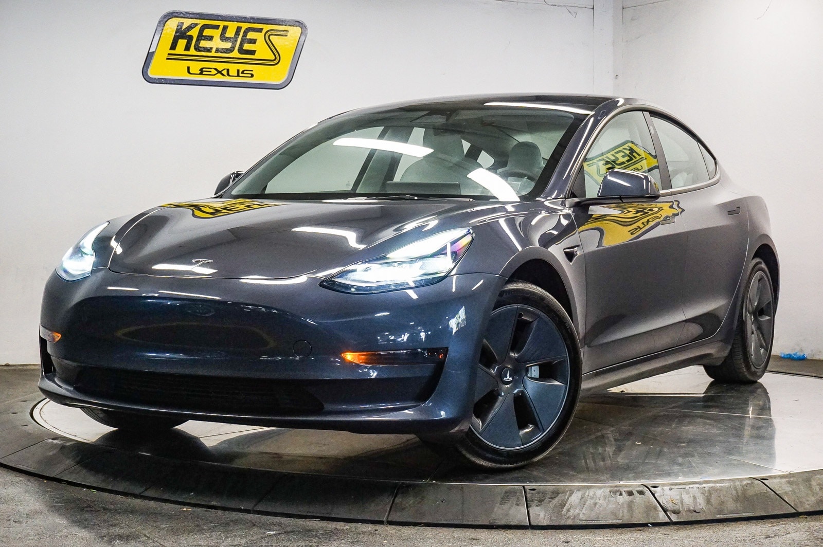 Thumbnail: 2023 Tesla Model 3 - 1