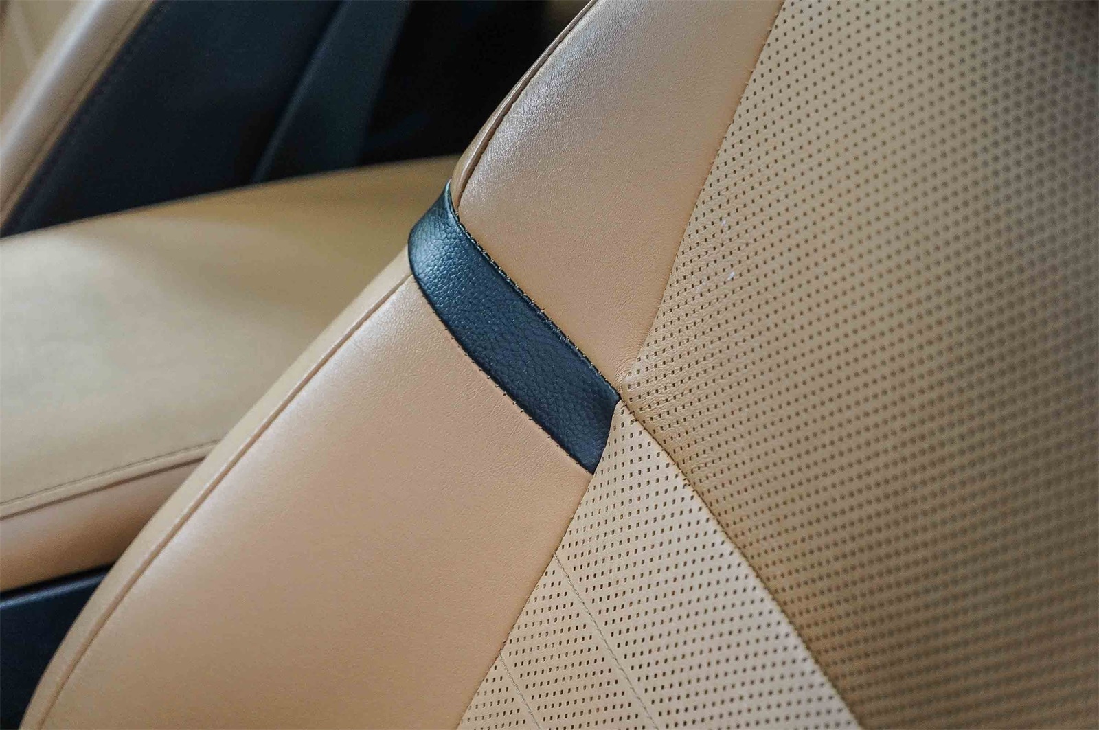 Thumbnail: 2016 Lexus GS - 20