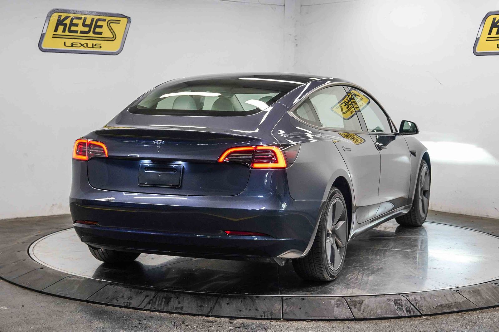Thumbnail: 2023 Tesla Model 3 - 4