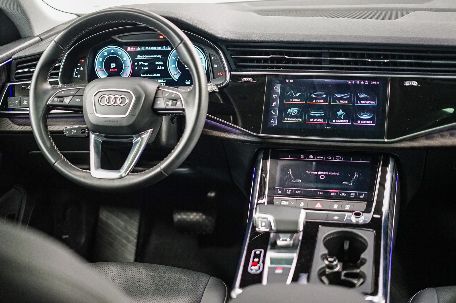 Thumbnail: 2022 Audi Q8 - 12