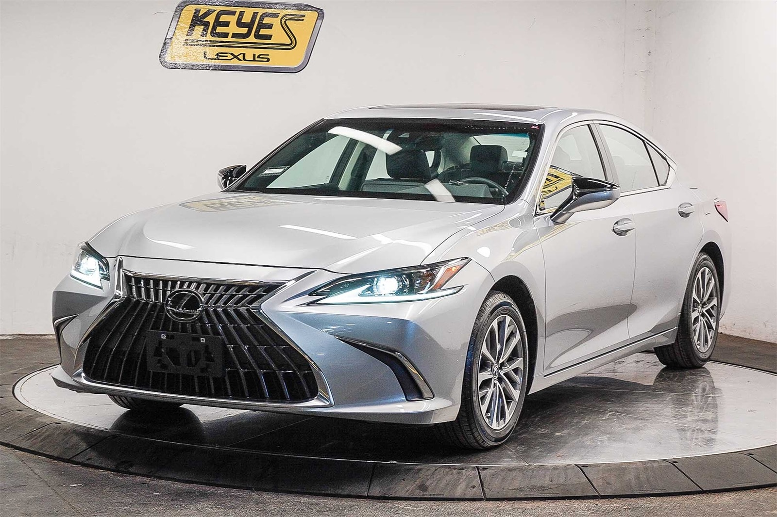 Thumbnail: 2025 Lexus ES - 1