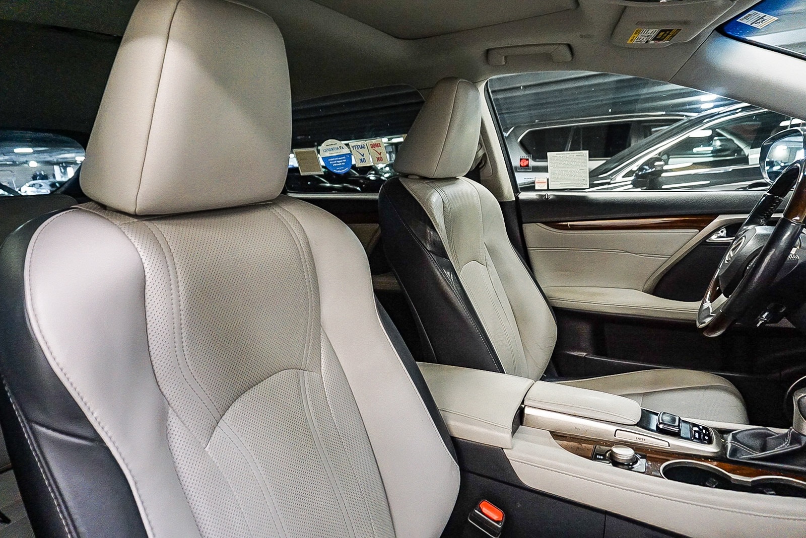 Thumbnail: 2018 Lexus RX - 18