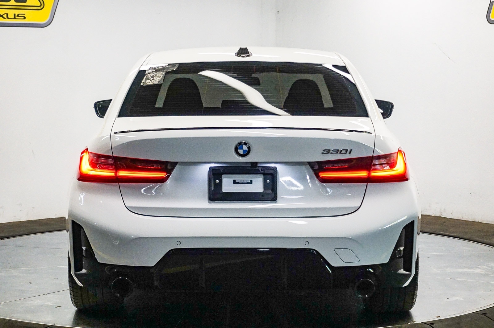 Thumbnail: 2023 BMW 3 Series - 3