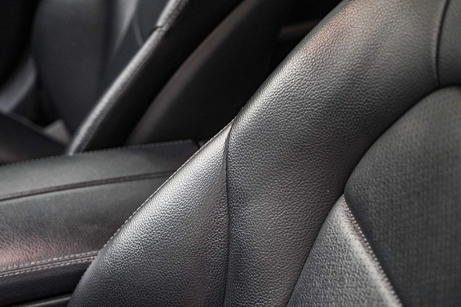 Thumbnail: 2019 Mercedes-Benz C-Class - 20