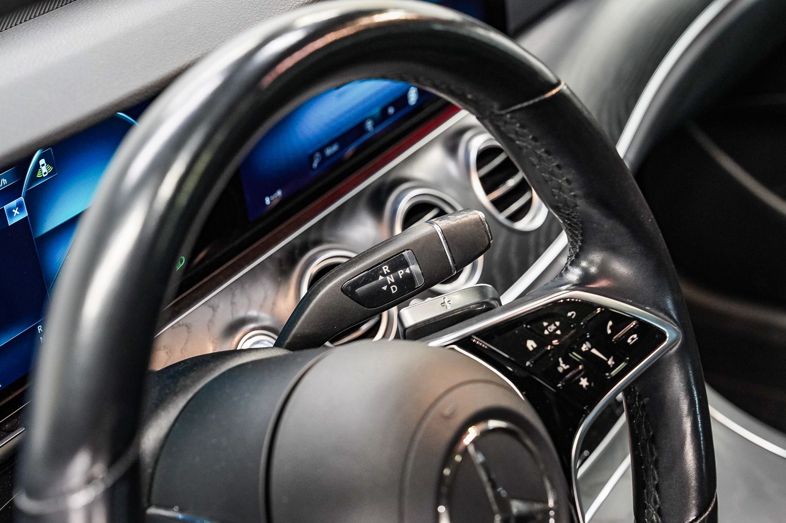 Thumbnail: 2022 Mercedes-Benz E-Class - 23