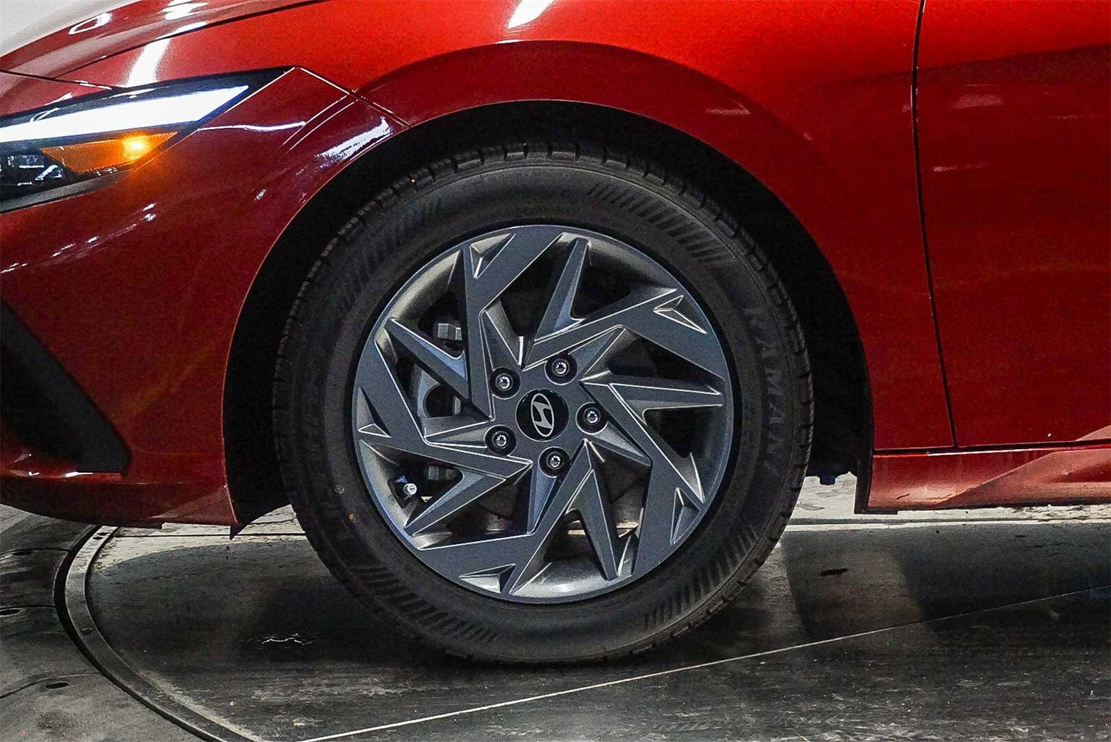 Thumbnail: 2024 Hyundai Elantra - 9