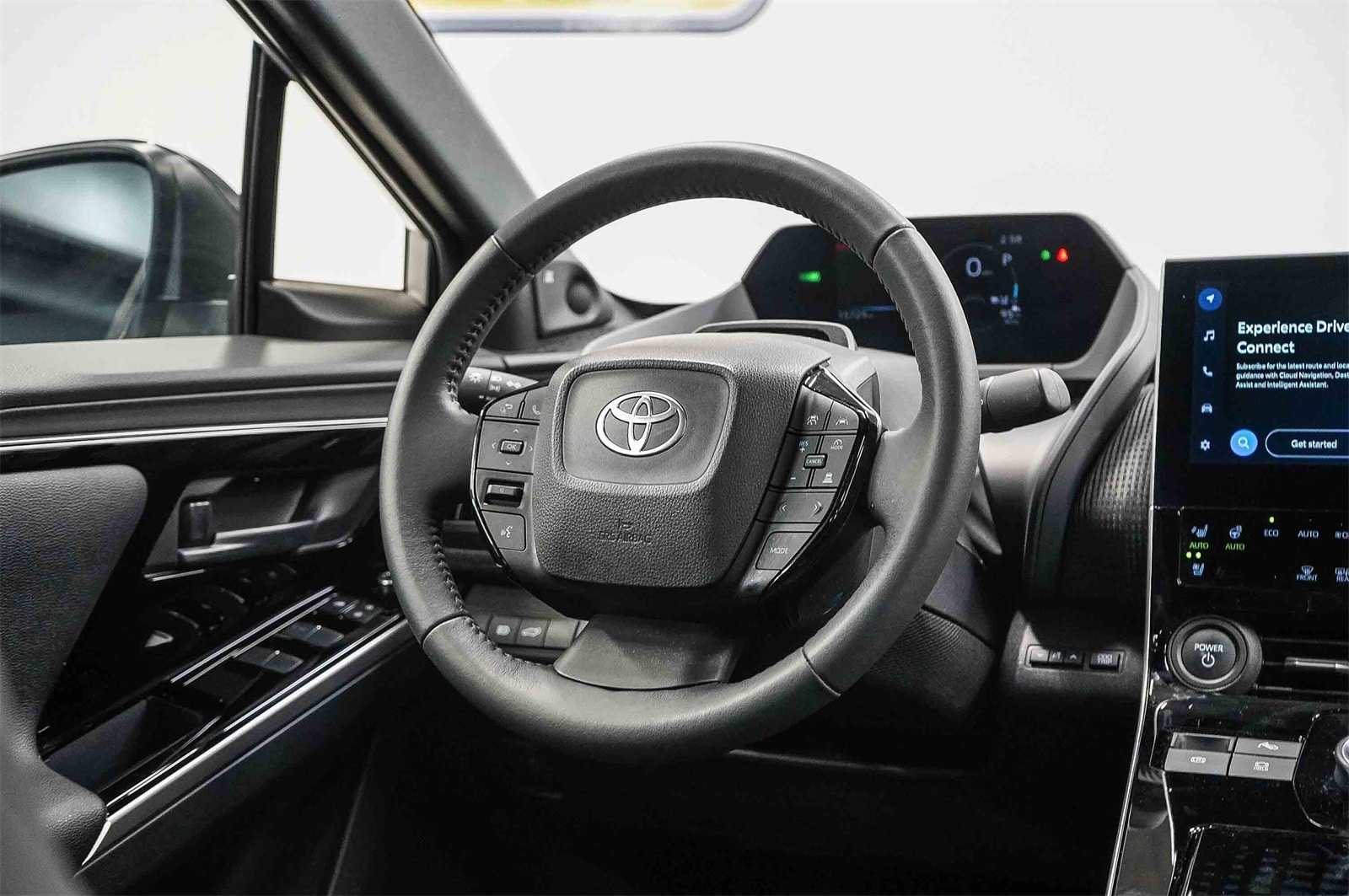 Thumbnail: 2024 Toyota bZ4X - 15