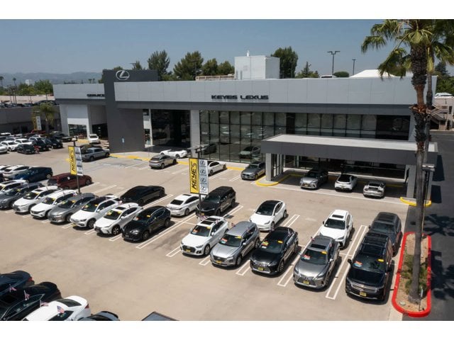 Thumbnail: 2026 Lexus IS - 30