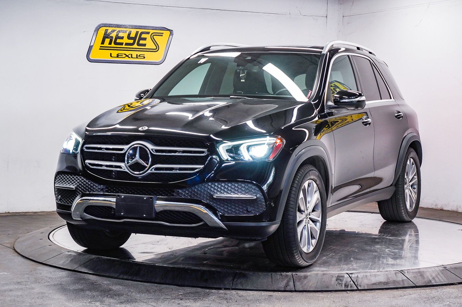 Thumbnail: 2022 Mercedes-Benz GLE - 1