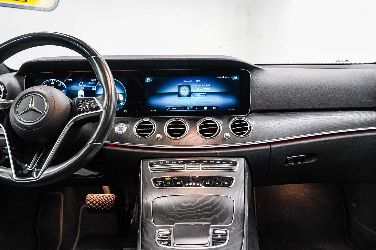 Thumbnail: 2022 Mercedes-Benz E-Class - 12