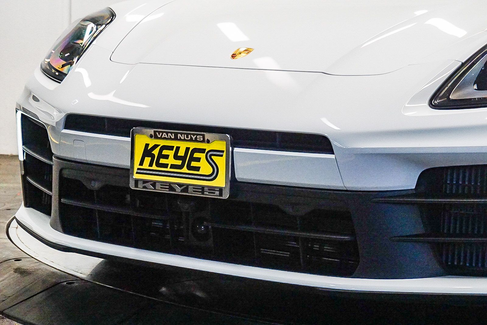 Thumbnail: 2024 Porsche Panamera - 8