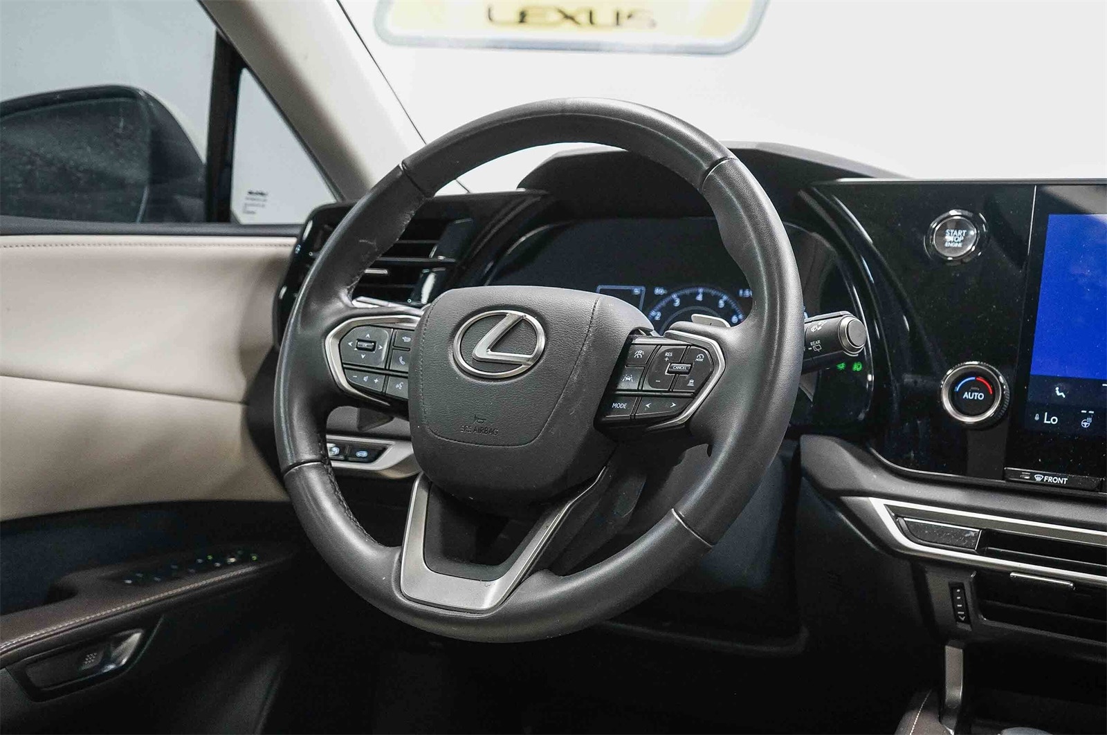 Thumbnail: 2024 Lexus RX - 15