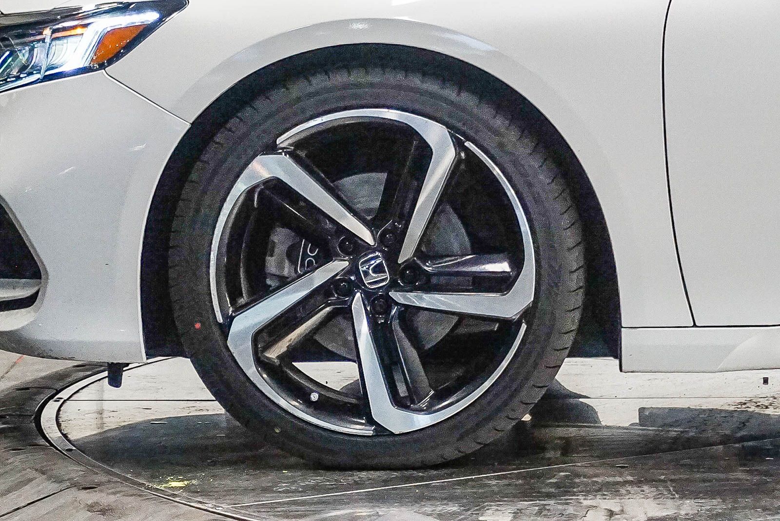 Thumbnail: 2019 Honda Accord - 9