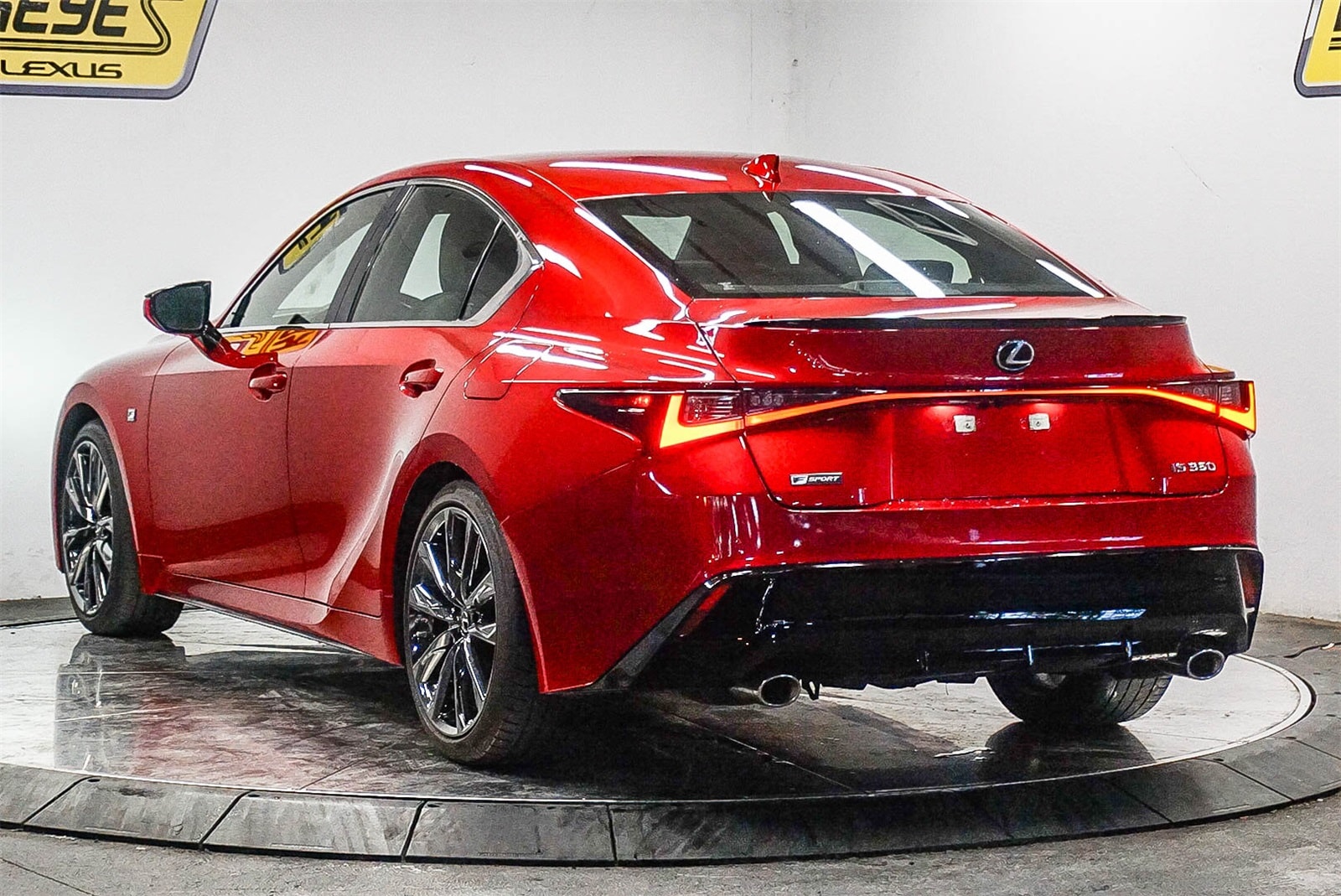 Thumbnail: 2021 Lexus IS - 2