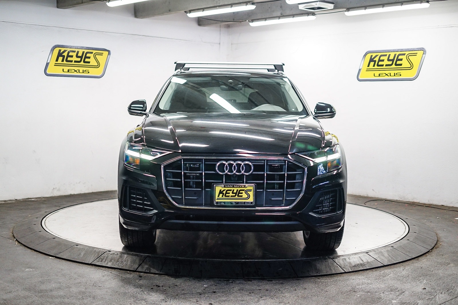 Thumbnail: 2022 Audi Q8 - 6