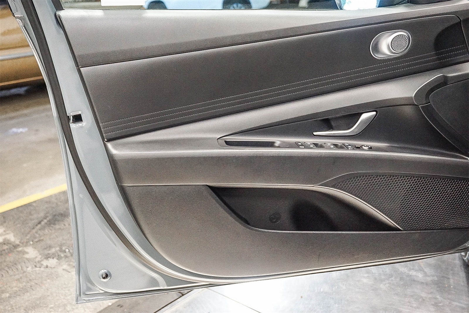 Thumbnail: 2023 Hyundai Elantra - 21