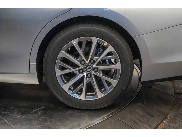 Thumbnail: 2025 Lexus ES - 10