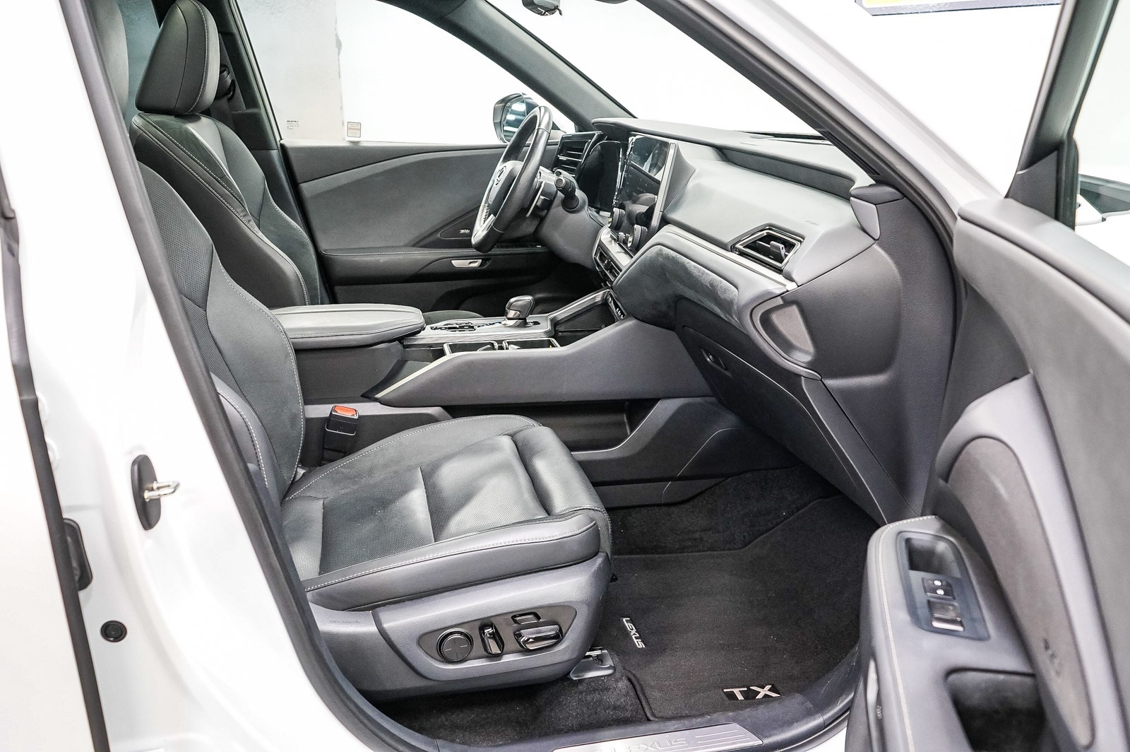 Thumbnail: 2024 Lexus TX - 17