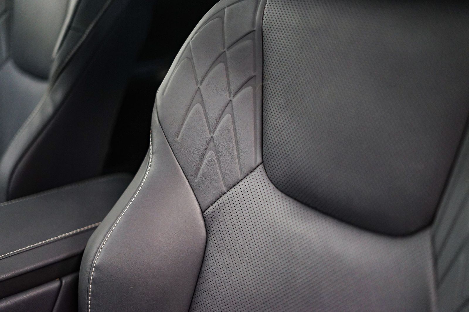 Thumbnail: 2024 Lexus RX - 29