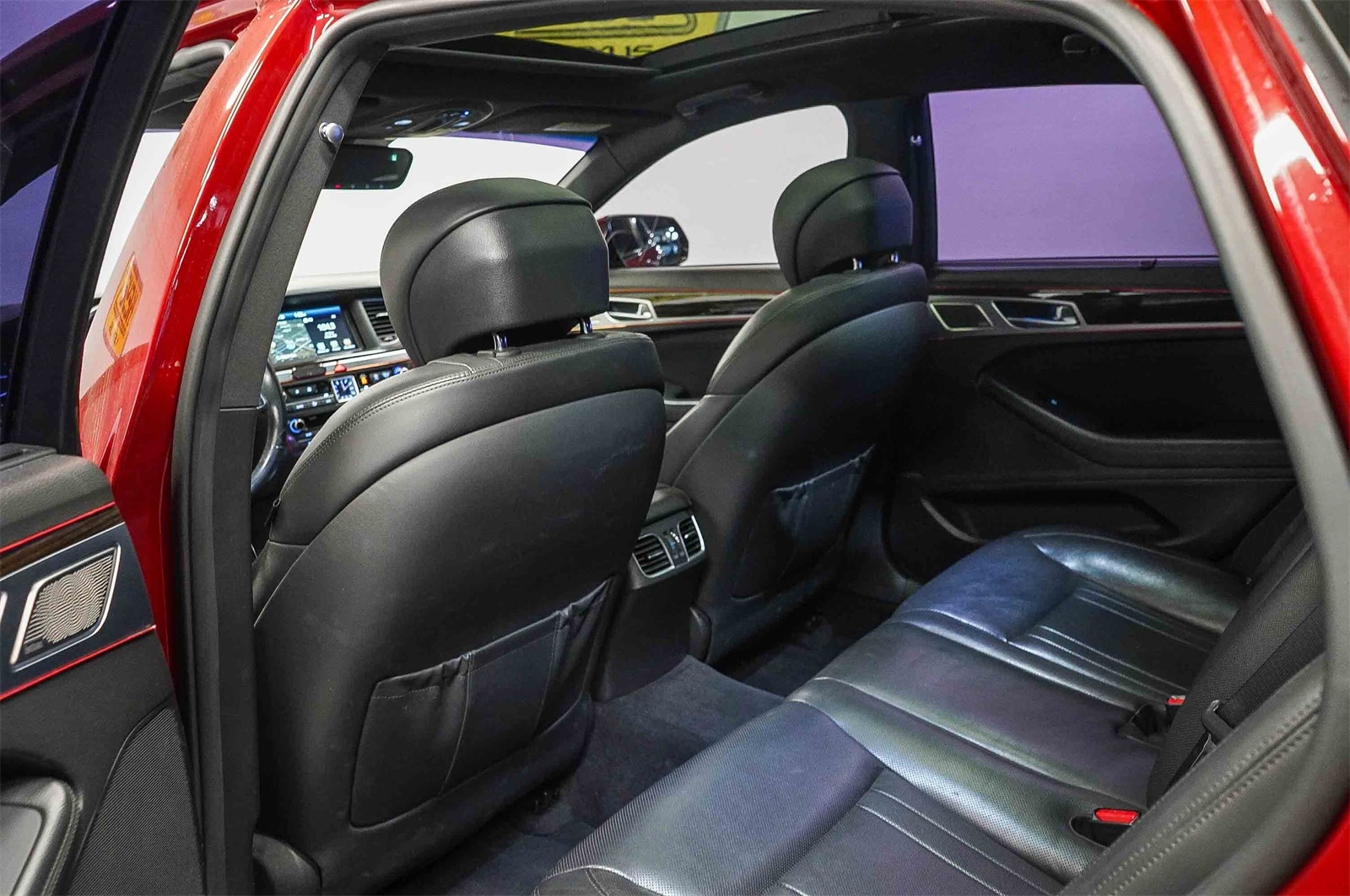 Thumbnail: 2019 Genesis G80 - 19