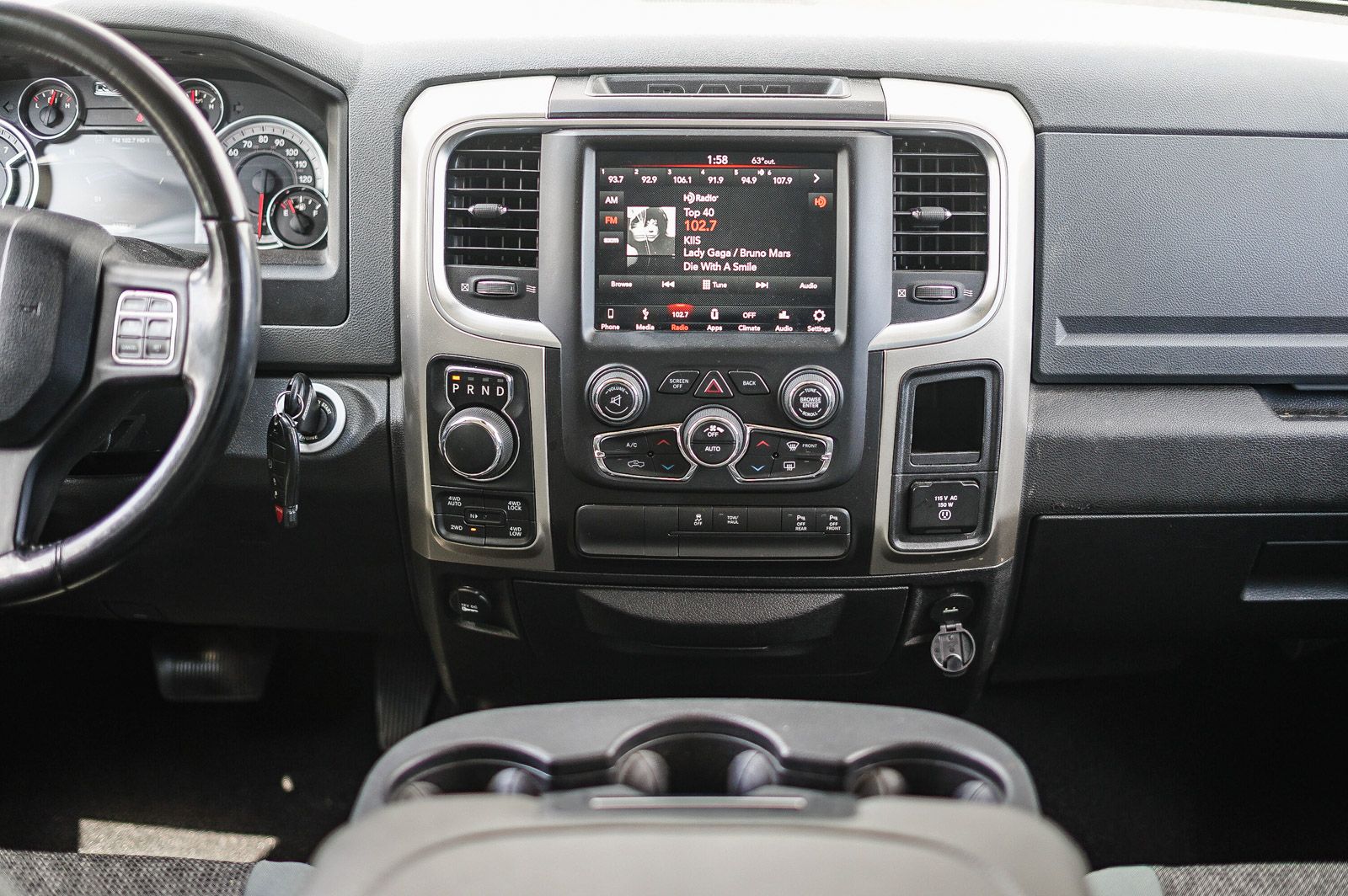 Thumbnail: 2019 RAM 1500 Classic - 12