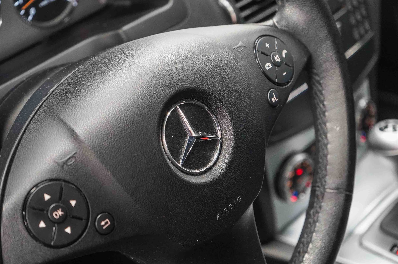 Thumbnail: 2008 Mercedes-Benz C-Class - 21