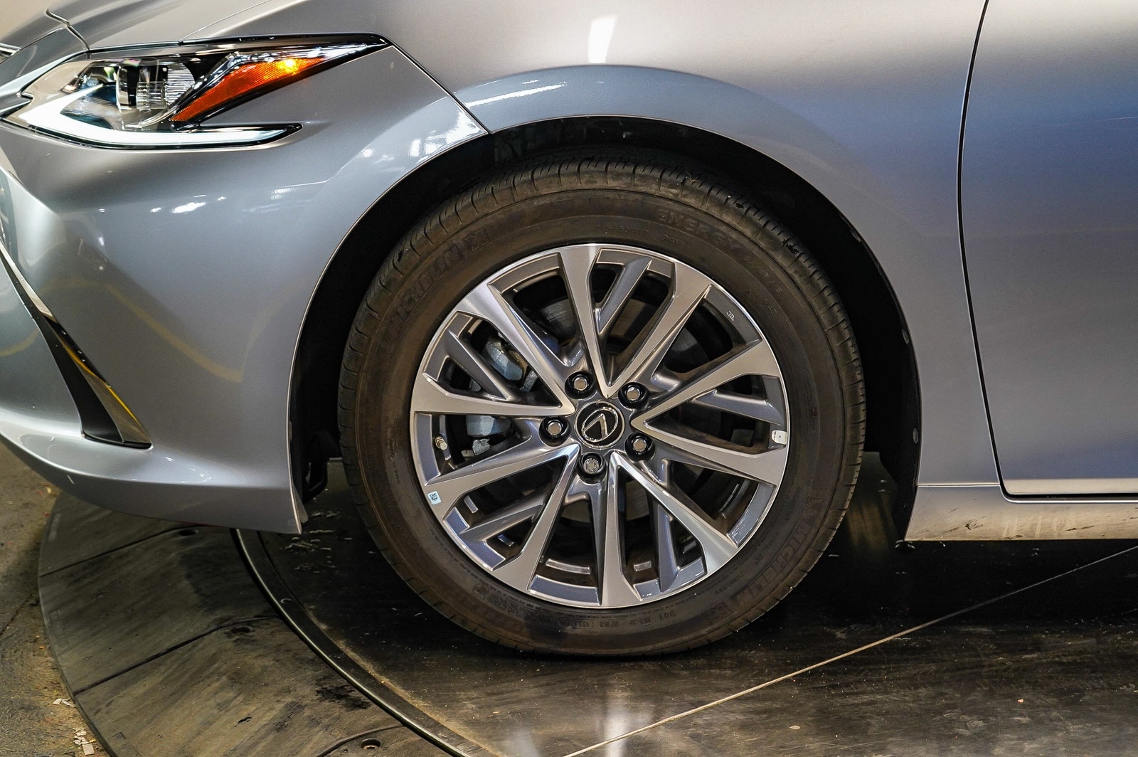 Thumbnail: 2024 Lexus ES - 9