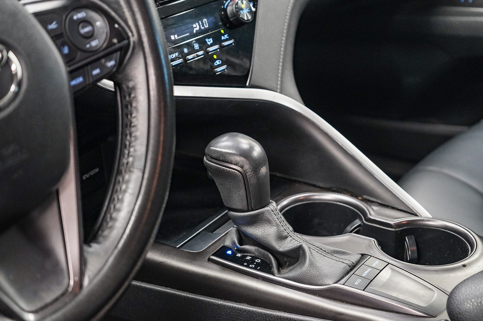 Thumbnail: 2023 Toyota Camry - 23
