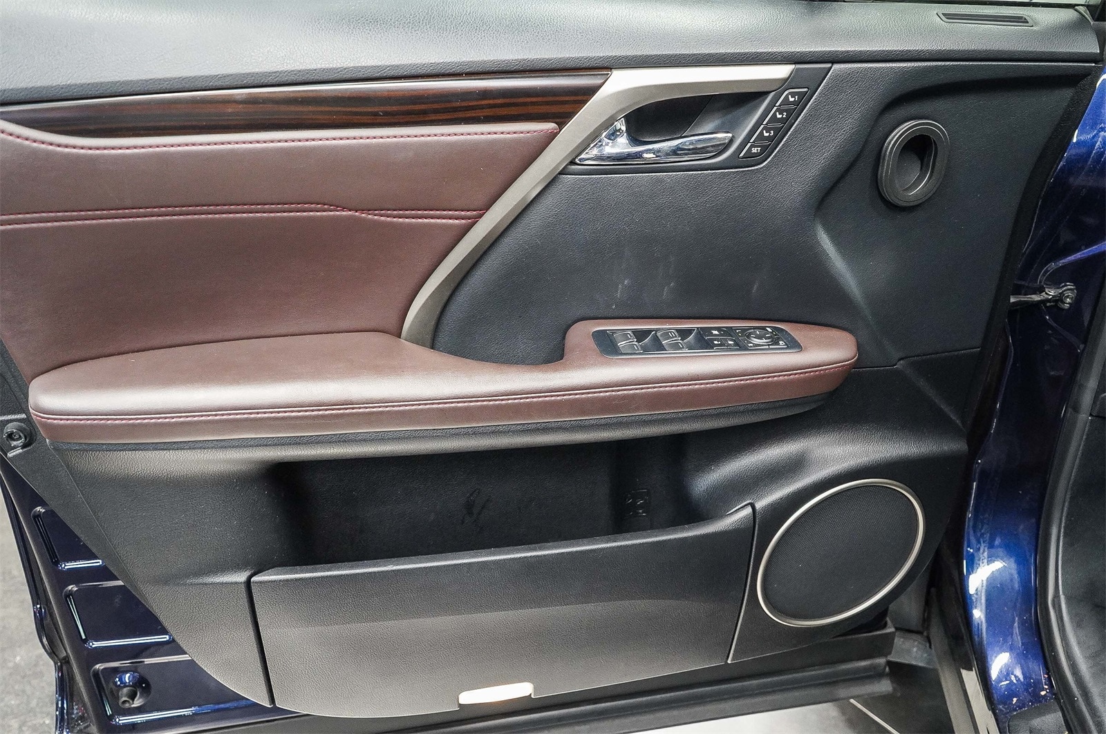 Thumbnail: 2018 Lexus RX - 22