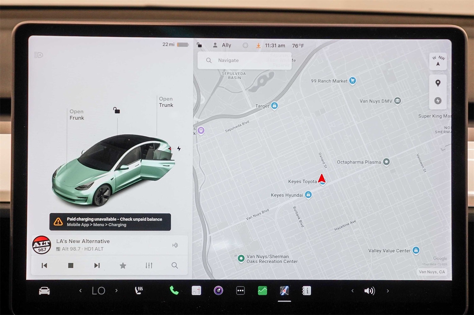 Thumbnail: 2019 Tesla Model 3 - 14