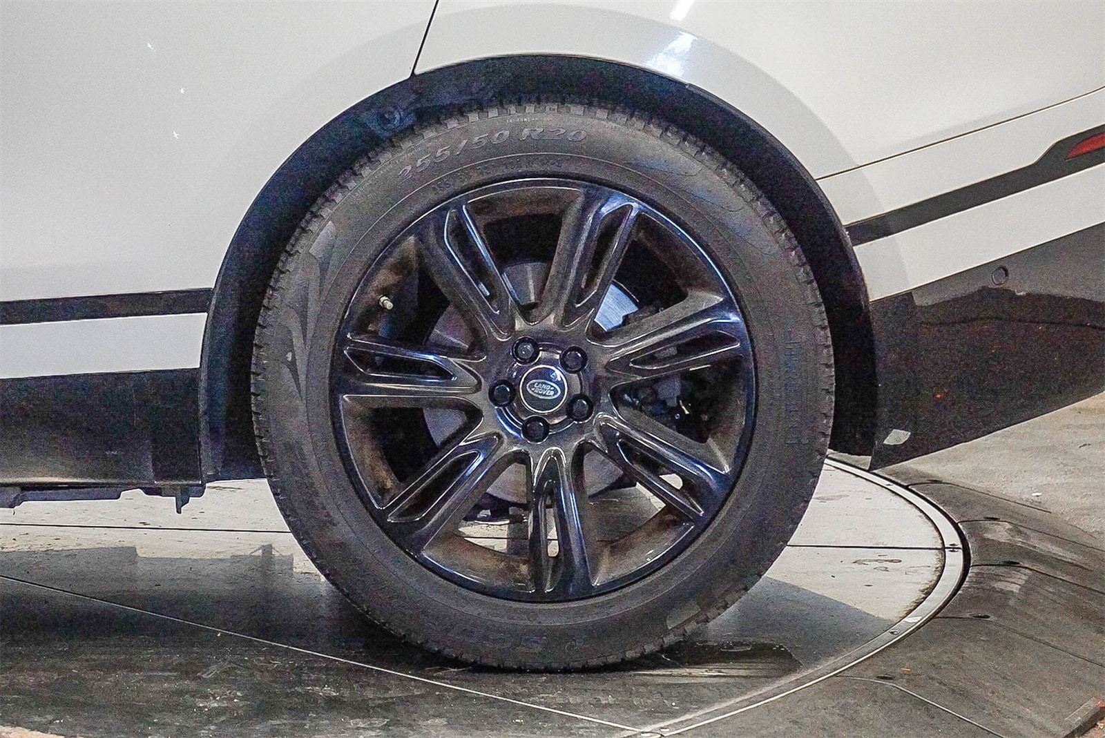 Thumbnail: 2019 Land Rover Range Rover Velar - 10