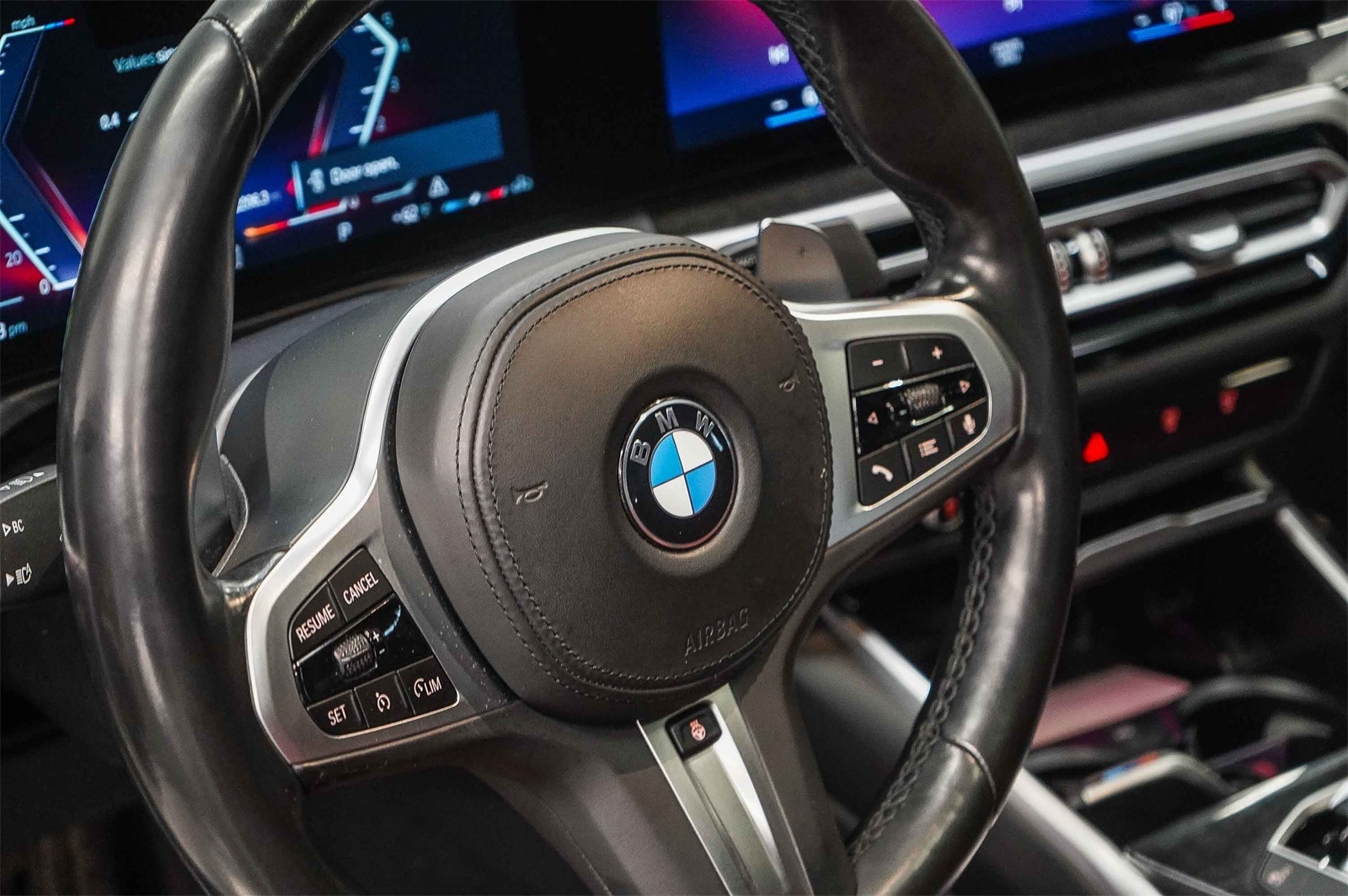 Thumbnail: 2023 BMW 3 Series - 21