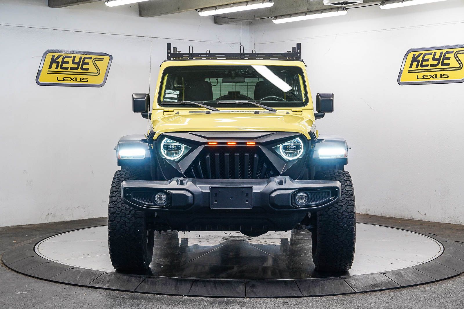 Thumbnail: 2022 Jeep Wrangler - 6