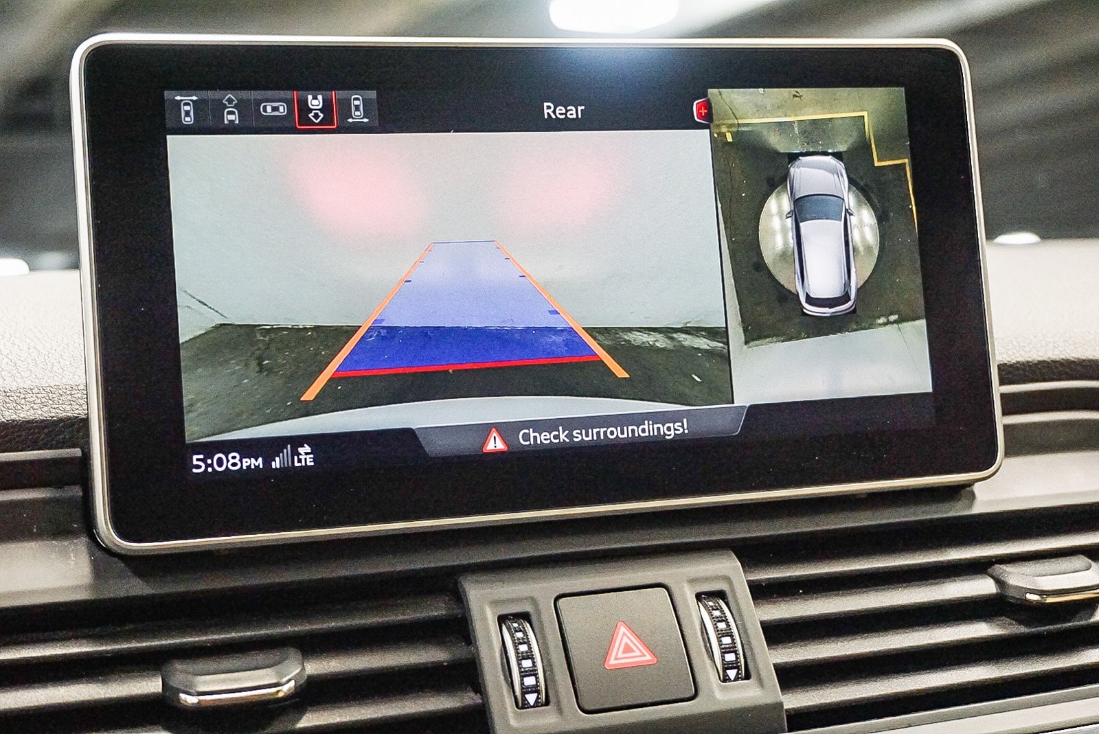 Thumbnail: 2020 Audi Q5 - 24