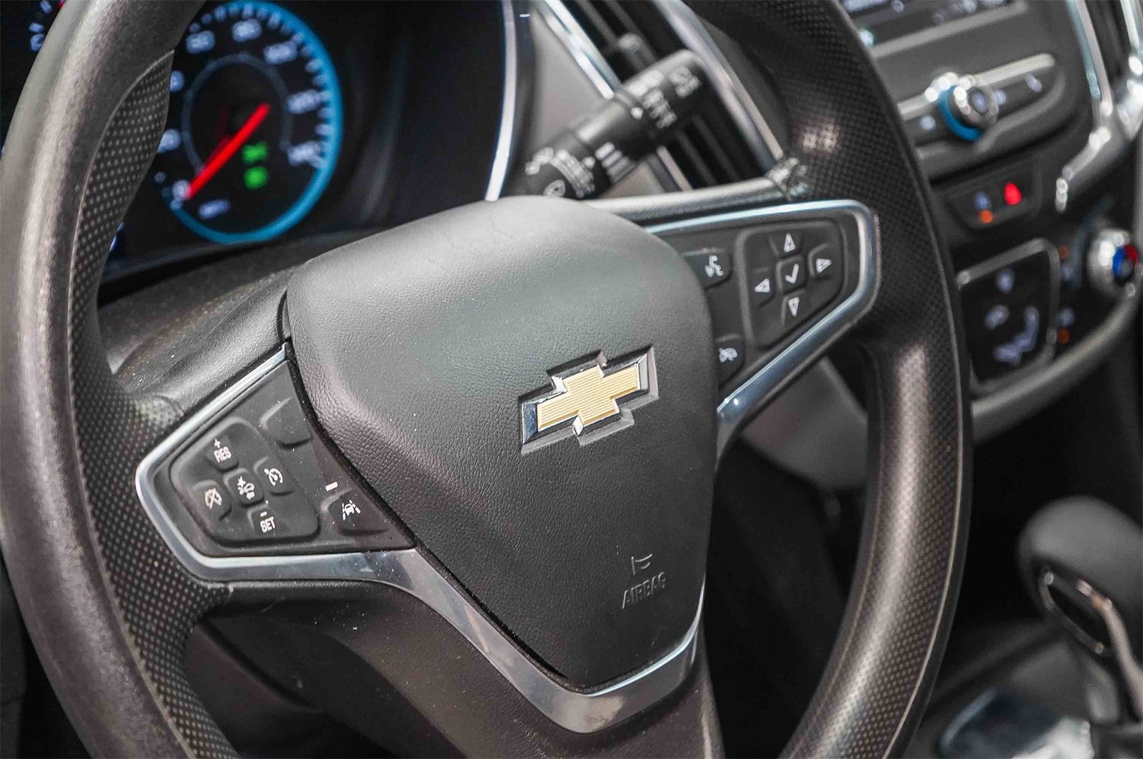 Thumbnail: 2022 Chevrolet Equinox - 20