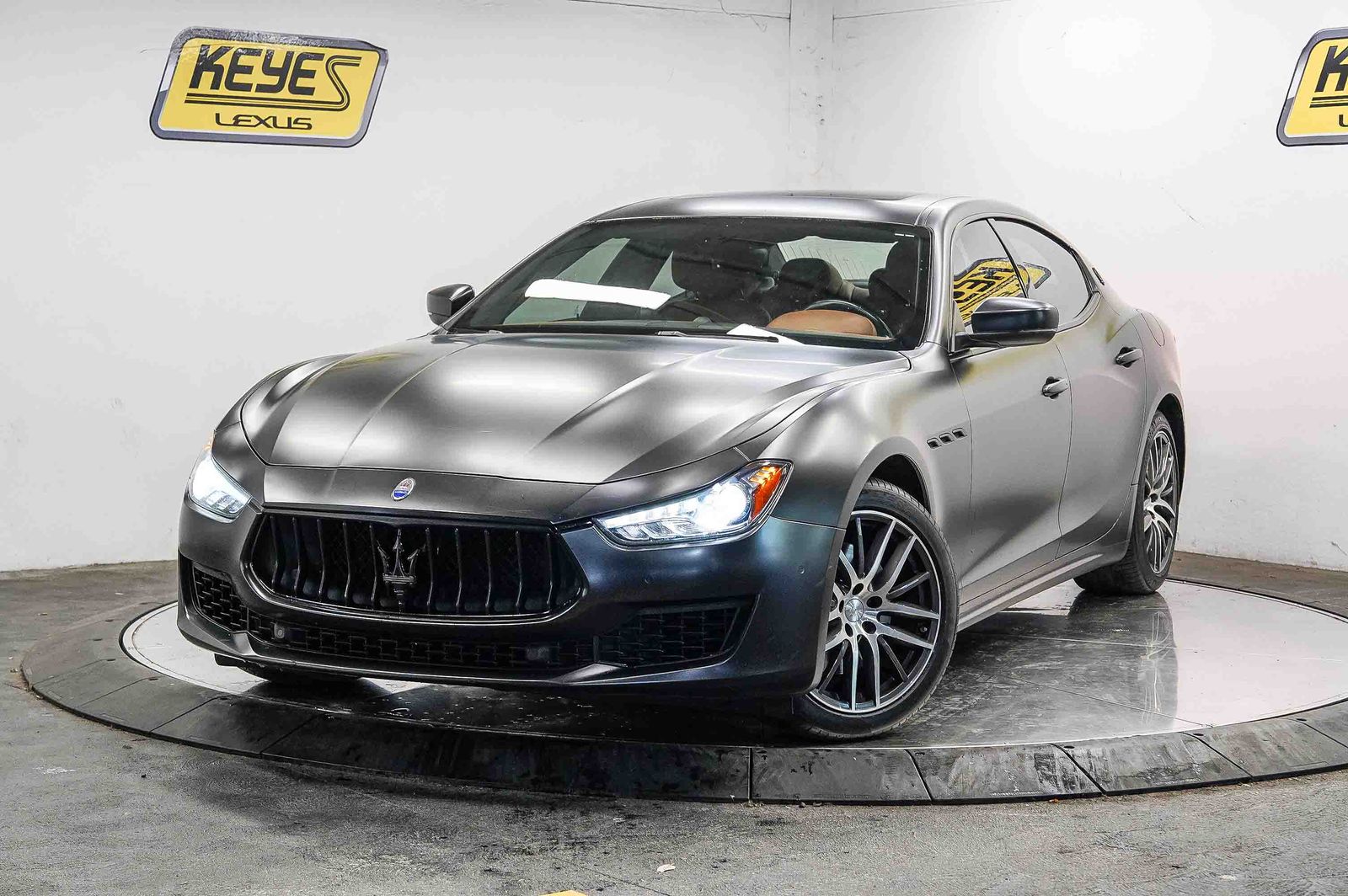 2019 Maserati Ghibli  -
                  Van Nuys, CA