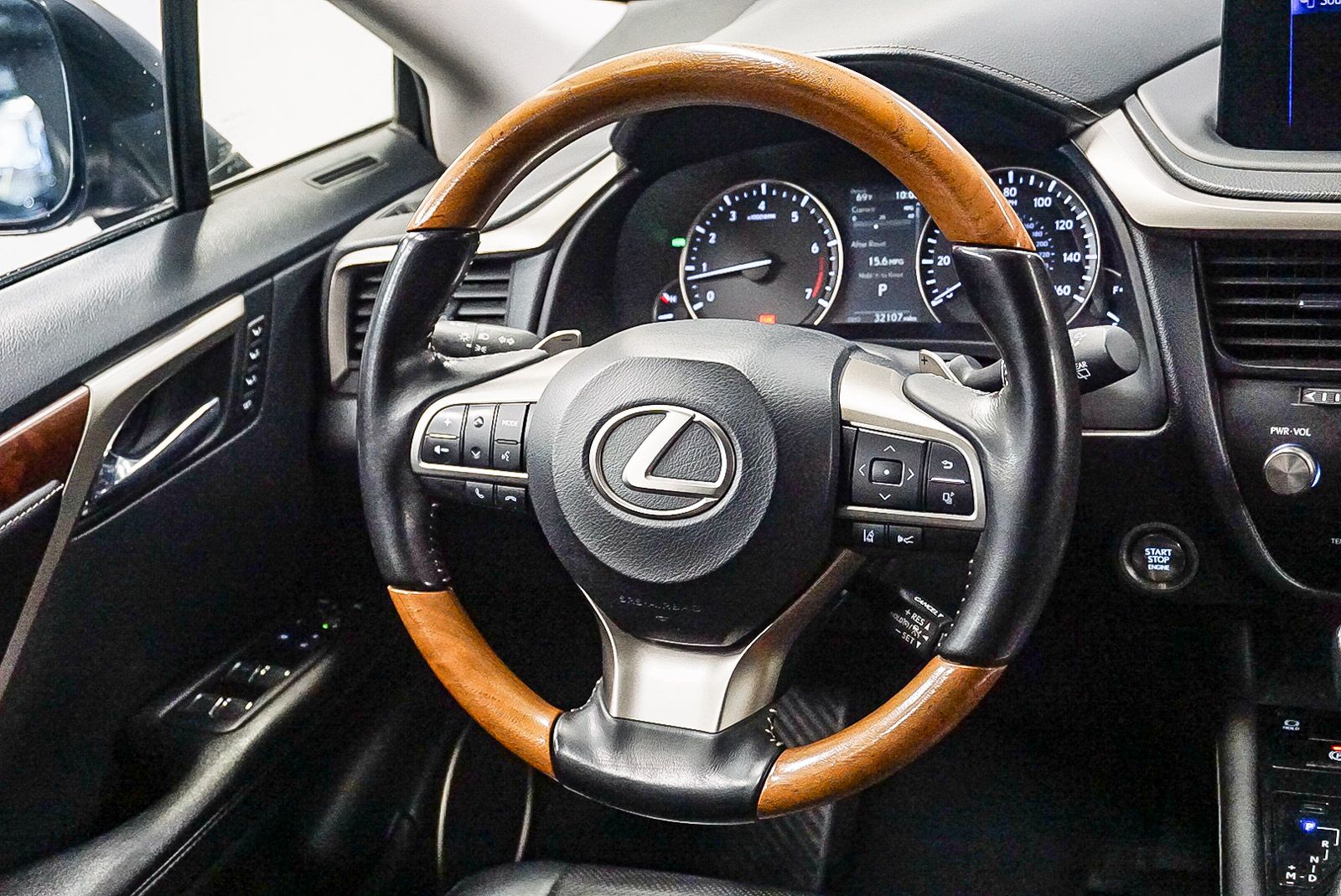 Thumbnail: 2020 Lexus RX - 16