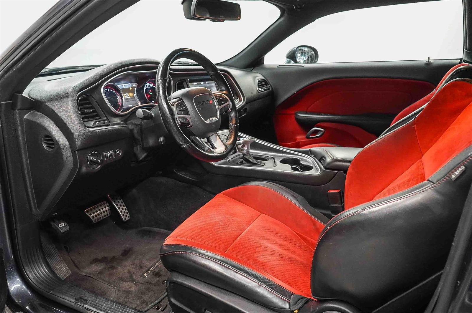 Thumbnail: 2017 Dodge Challenger - 17