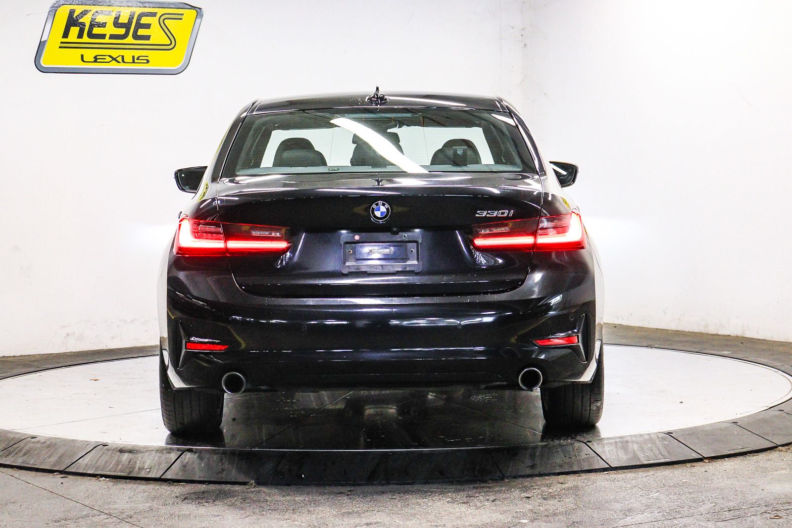 Thumbnail: 2019 BMW 3 Series - 3