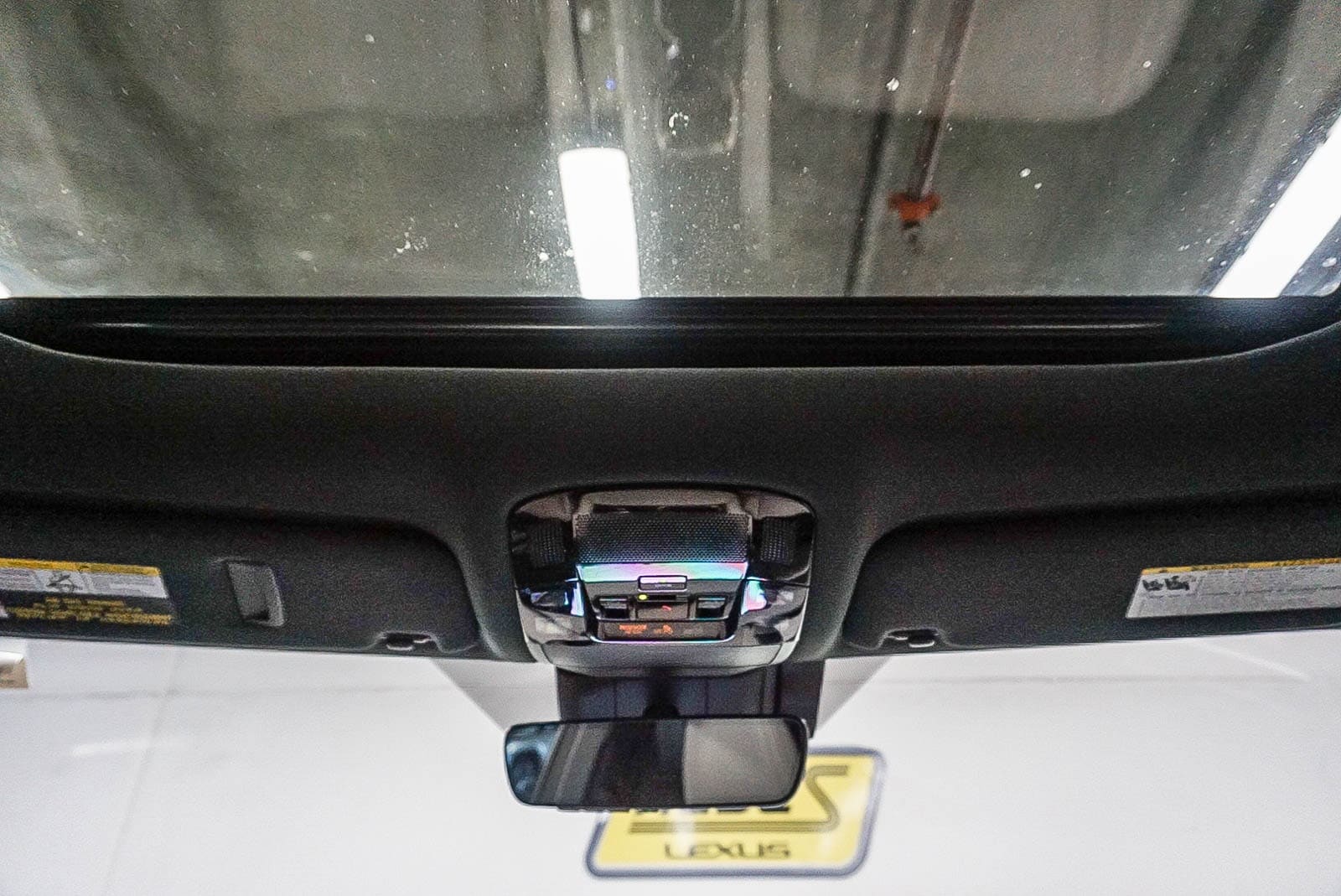 Thumbnail: 2024 Lexus RX - 12