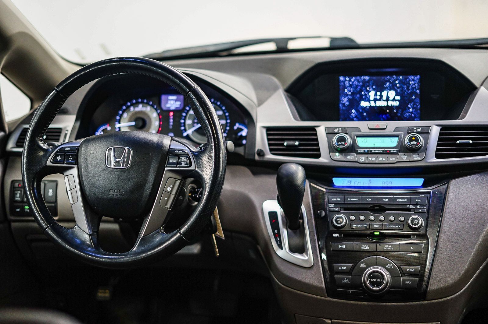 Thumbnail: 2012 Honda Odyssey - 13