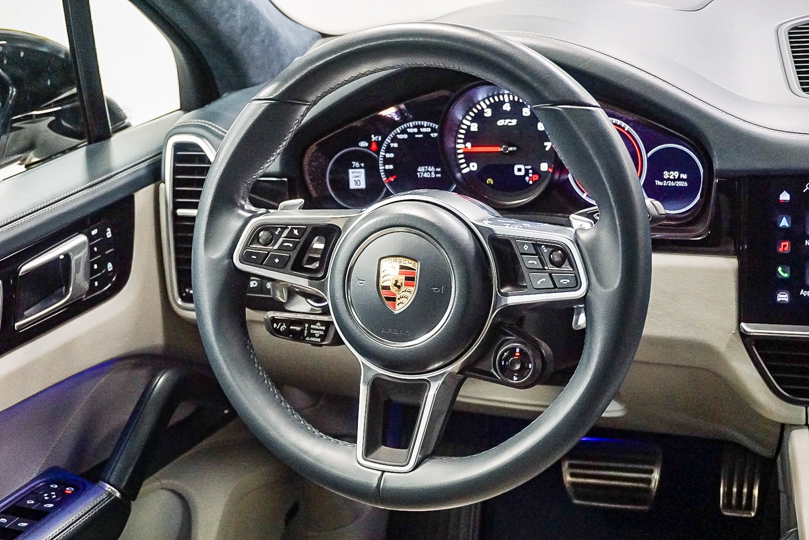 Thumbnail: 2023 Porsche Cayenne - 16